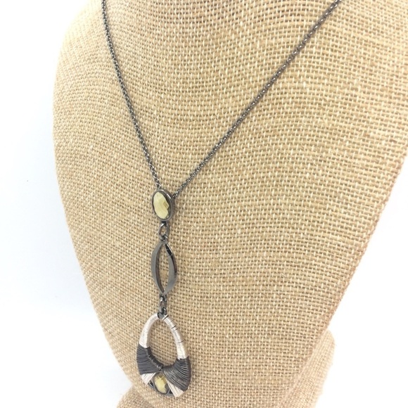3/$30 NINE WEST GUNMETAL SILVER TONE WIRE WRAP YELLOW CRYSTAL PENDANT NECKLACE - Picture 6 of 12